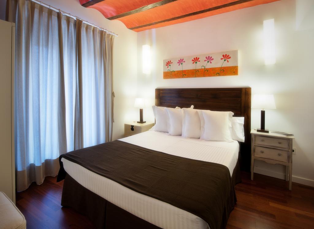 Apartamentos Abad Toledo Room photo